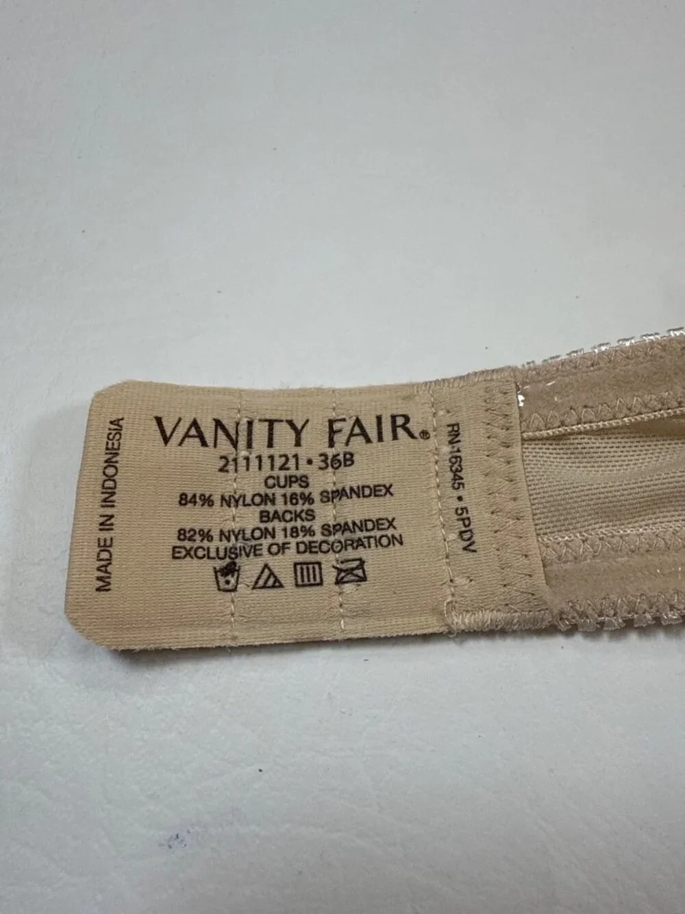 NWT Vanity Fair Convertible Strapless Gel Touch Push-Up Bra 36B Beige (M695)